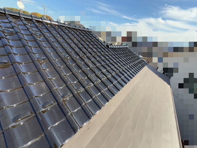 奴葺き屋根葺き替え工事完了