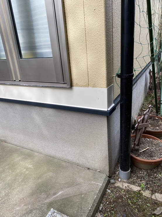 濡れ縁を撤去し外壁を補修