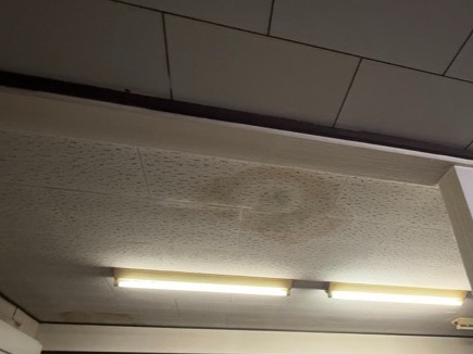 【金沢市】下屋根の瓦屋根の雨漏りでお悩みのお客様【現場調査】