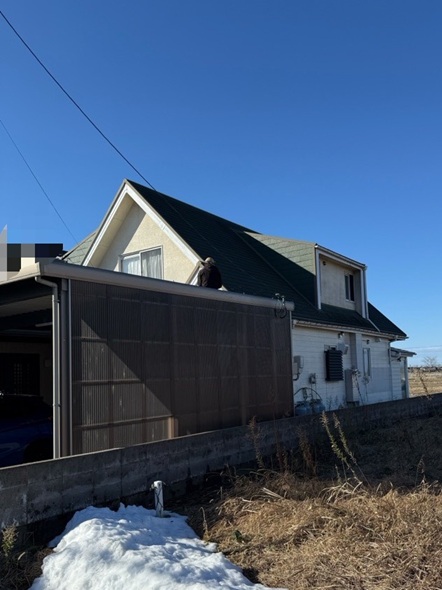 スレート屋根　剥がれている