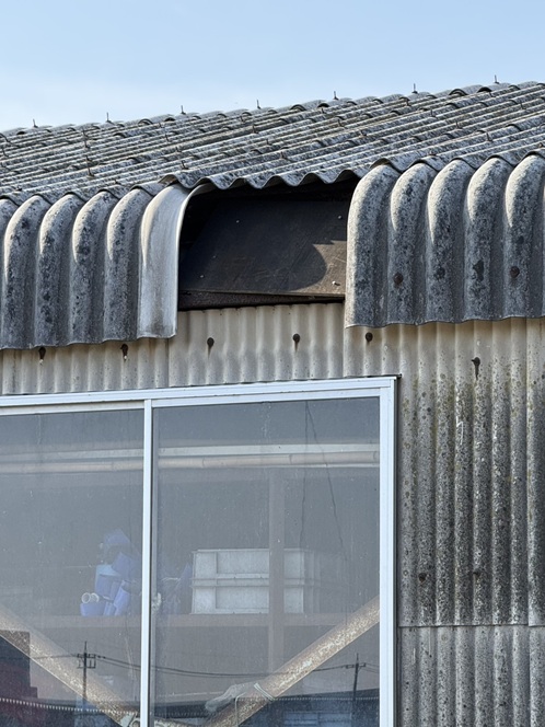 【白山市】強風でスレート波板が1枚飛んでしまいました