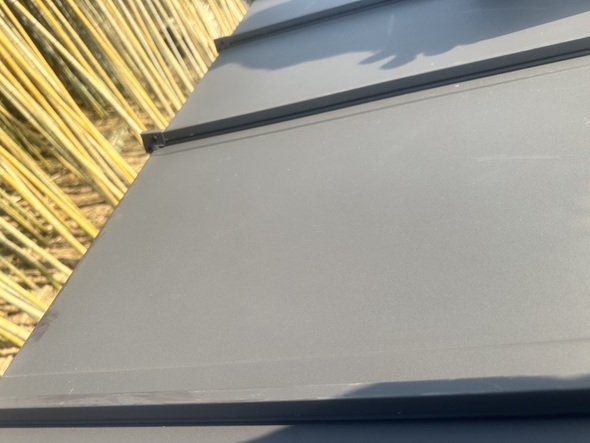 ガルバ屋根タッチアップ