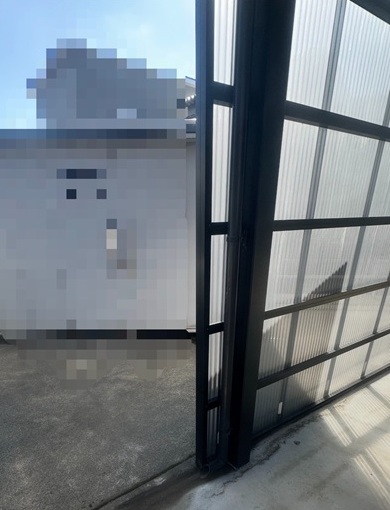 側面パネルのカット　施工完了です