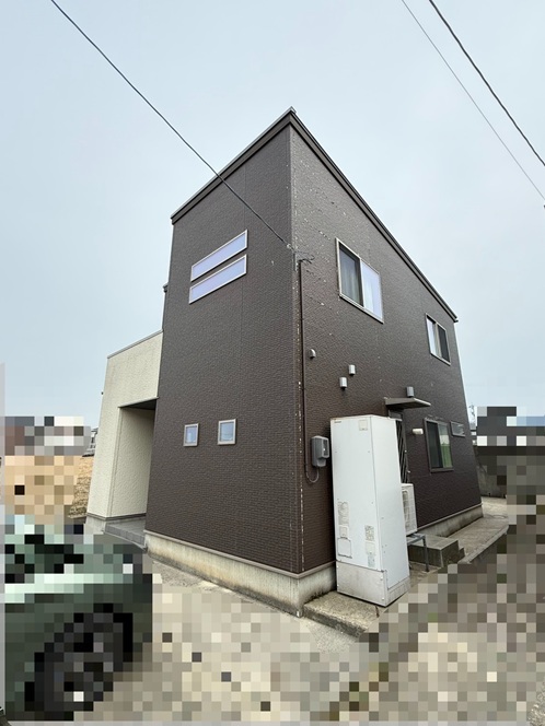 【七尾市】外壁塗装のお見積りのご依頼！　外壁と屋根の状態を確認し、塗装とカバー工事をご提案