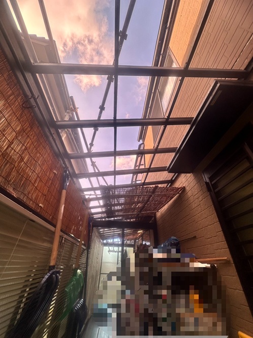 サンルーム屋根のパネル交換