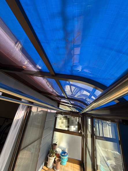 割れていたサンルームパネル