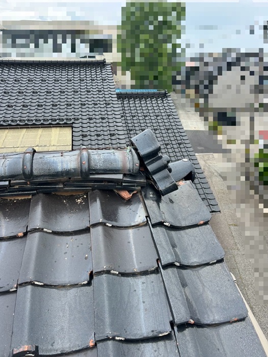 棟瓦の歪み