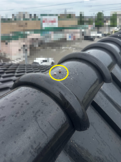 棟瓦の釘浮