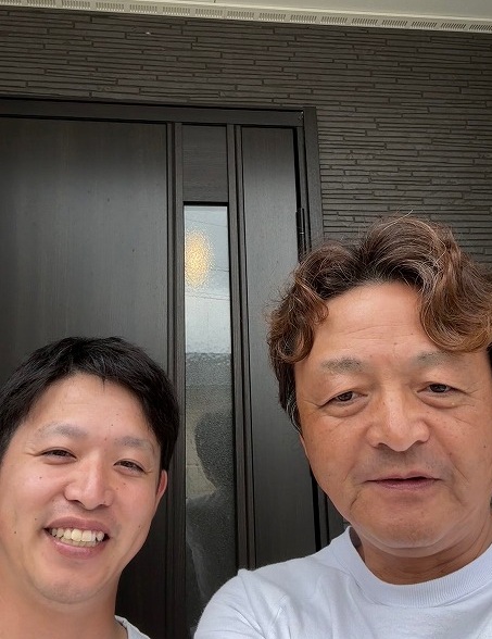 【野々市市】雨どいに落ち葉がつまるので雨どいネットの取付をしたM様より施工後のご感想をいただきました