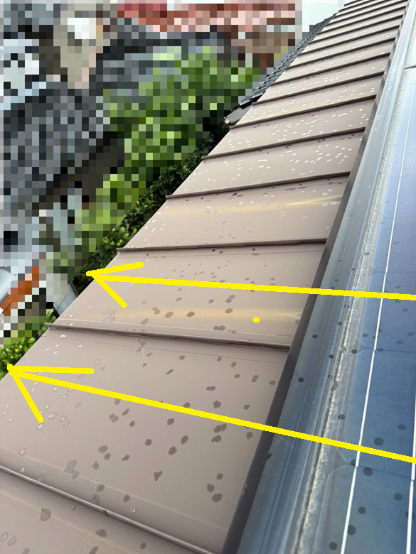 雪が滑り落ちやすい屋根