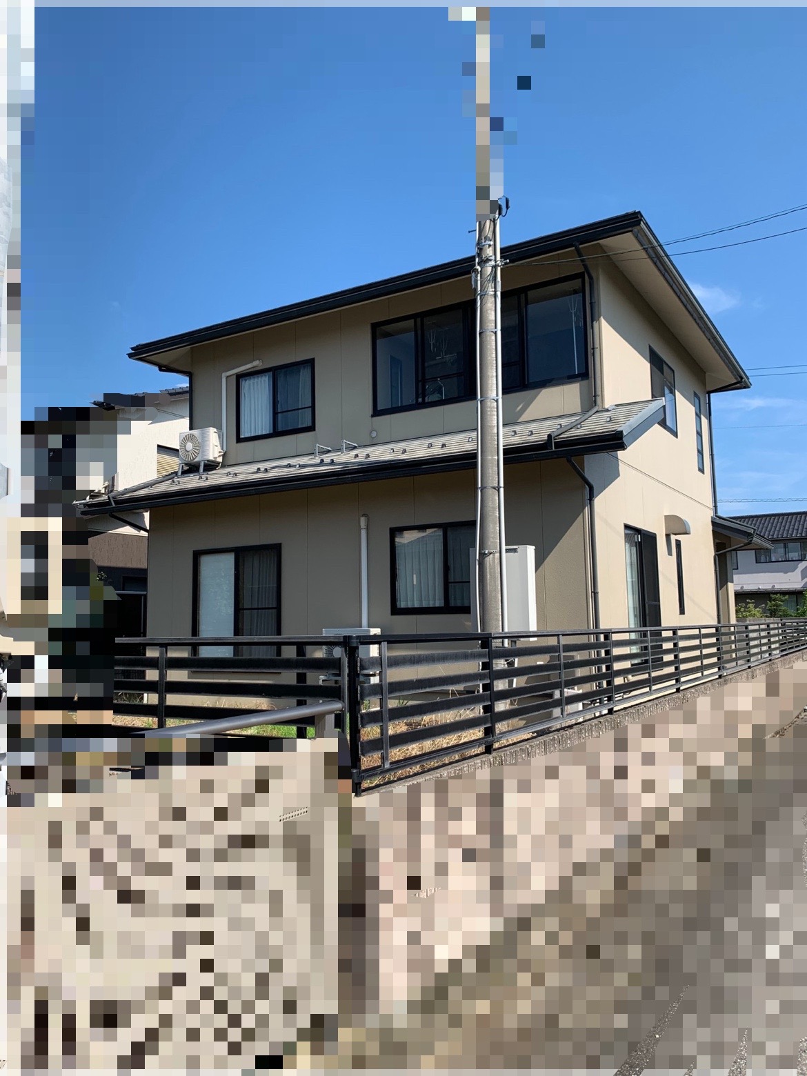 スレート屋根のリフォーム工事を行います