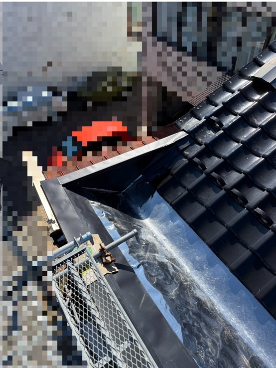 谷板金笠木水切りの交換