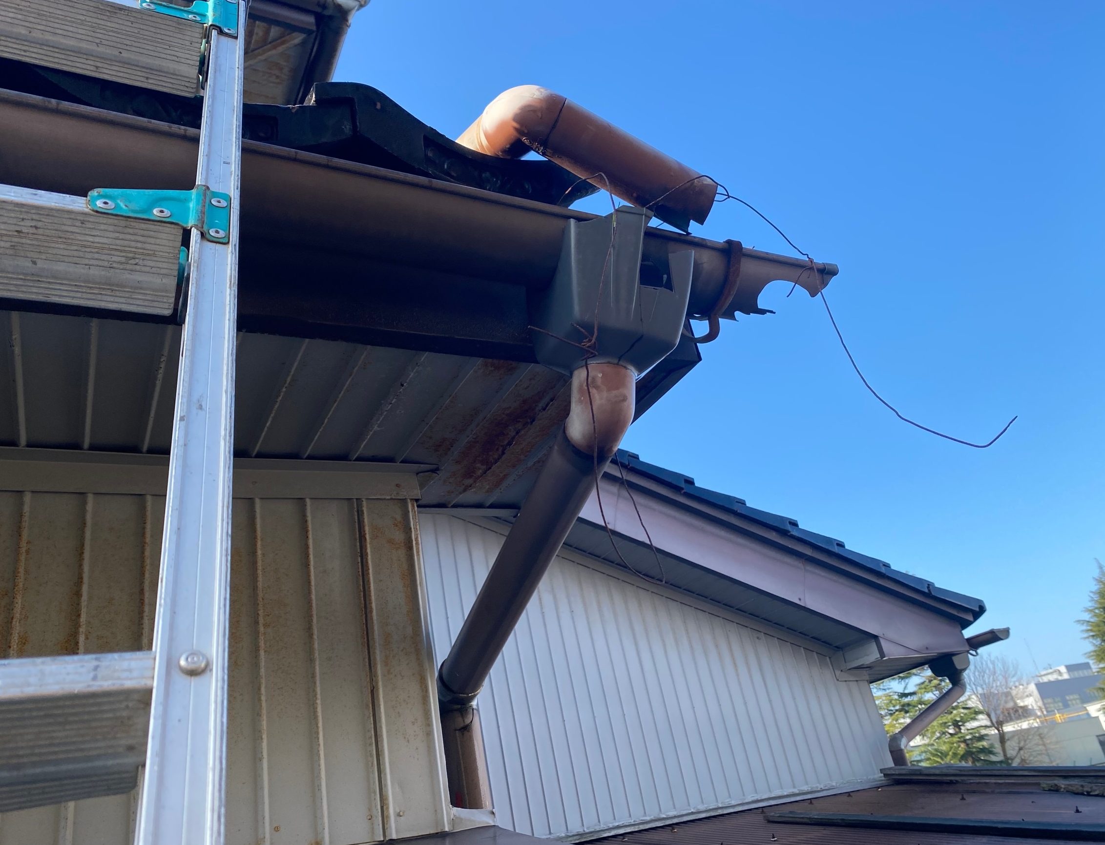 ハイ樋集水器　割れ